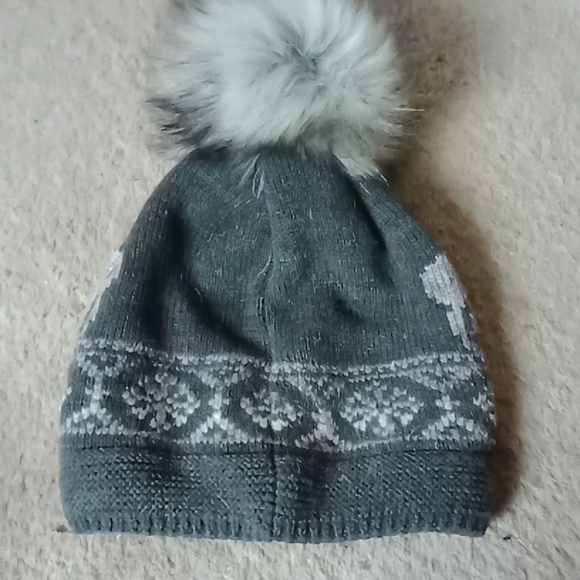 Village House hat - Picture 2 of 5